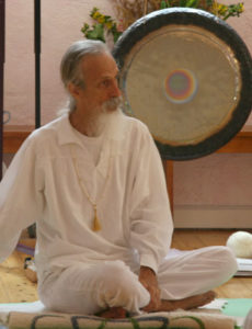 mehtab teaching the gong