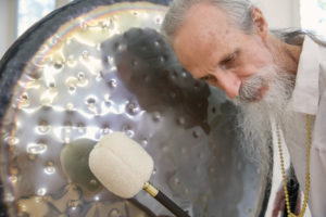 mehtab playing the gong