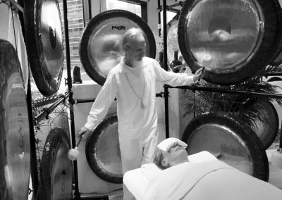 gong therapy session